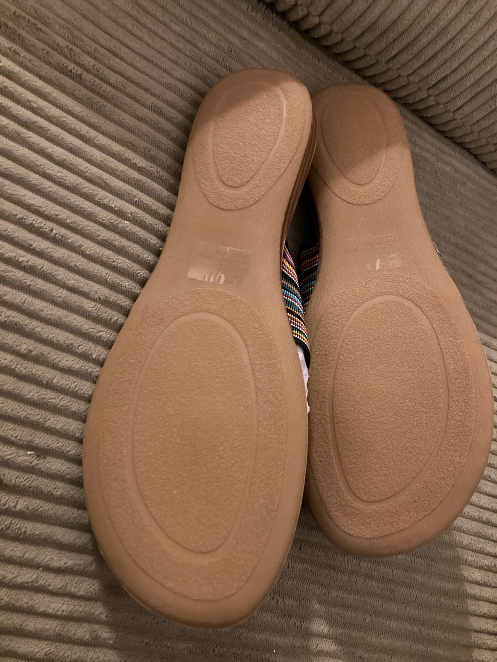 Cloudwalkers Tan Sandal with Multicolor Striped Band 10 WIDE - Picture 3 of 3